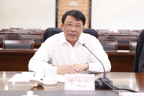 朱之文_副本.jpg