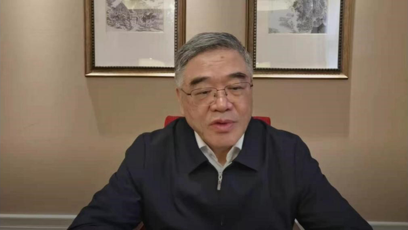全国政协常委、副秘书长，民进中央副主席，中国教育学会家庭教育专业委员会理事长 朱永新致辞_副本.jpg