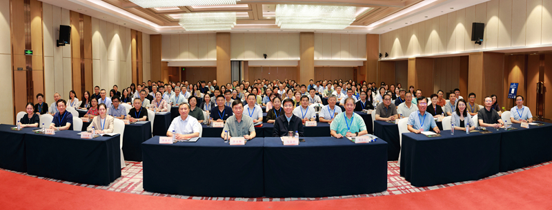 全体与会代表合影_800.jpg