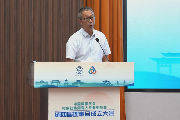 郑鹏武_600.jpg