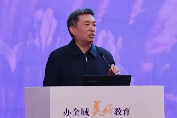 1761532697257640.jpg 05 吕玉刚_600.jpg