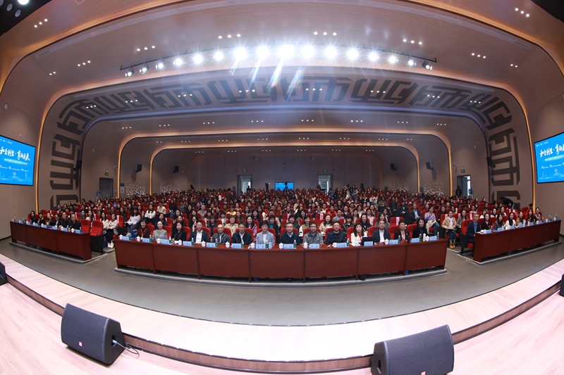 1762135904497191.jpg 图2:合影_800.jpg