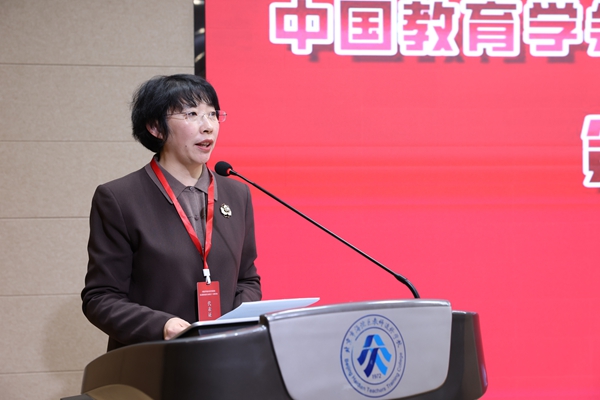 1762394248597569.jpg 18-刘锌秘书长主持会议_600.jpg