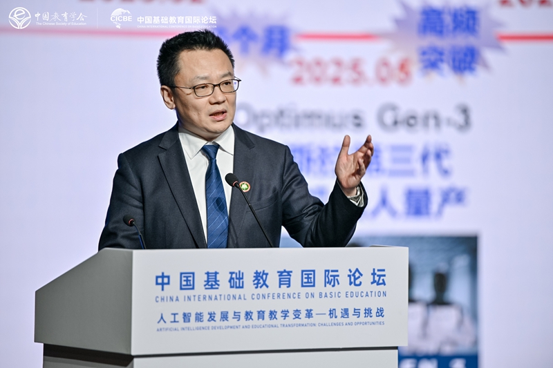 1765765748937303.jpg 王博.jpg