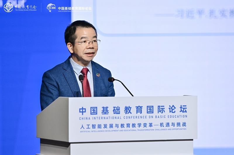 1765765768582341.jpg 黄荣怀.jpg