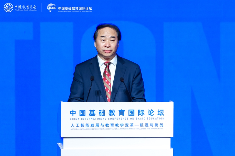 1765765813752131.jpg 王定华.jpg